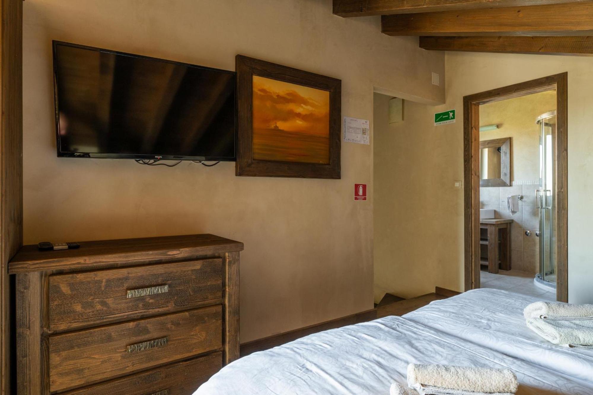 Villa Castagna Near The Sea With Private Pool And Sauna Premantura Extérieur photo