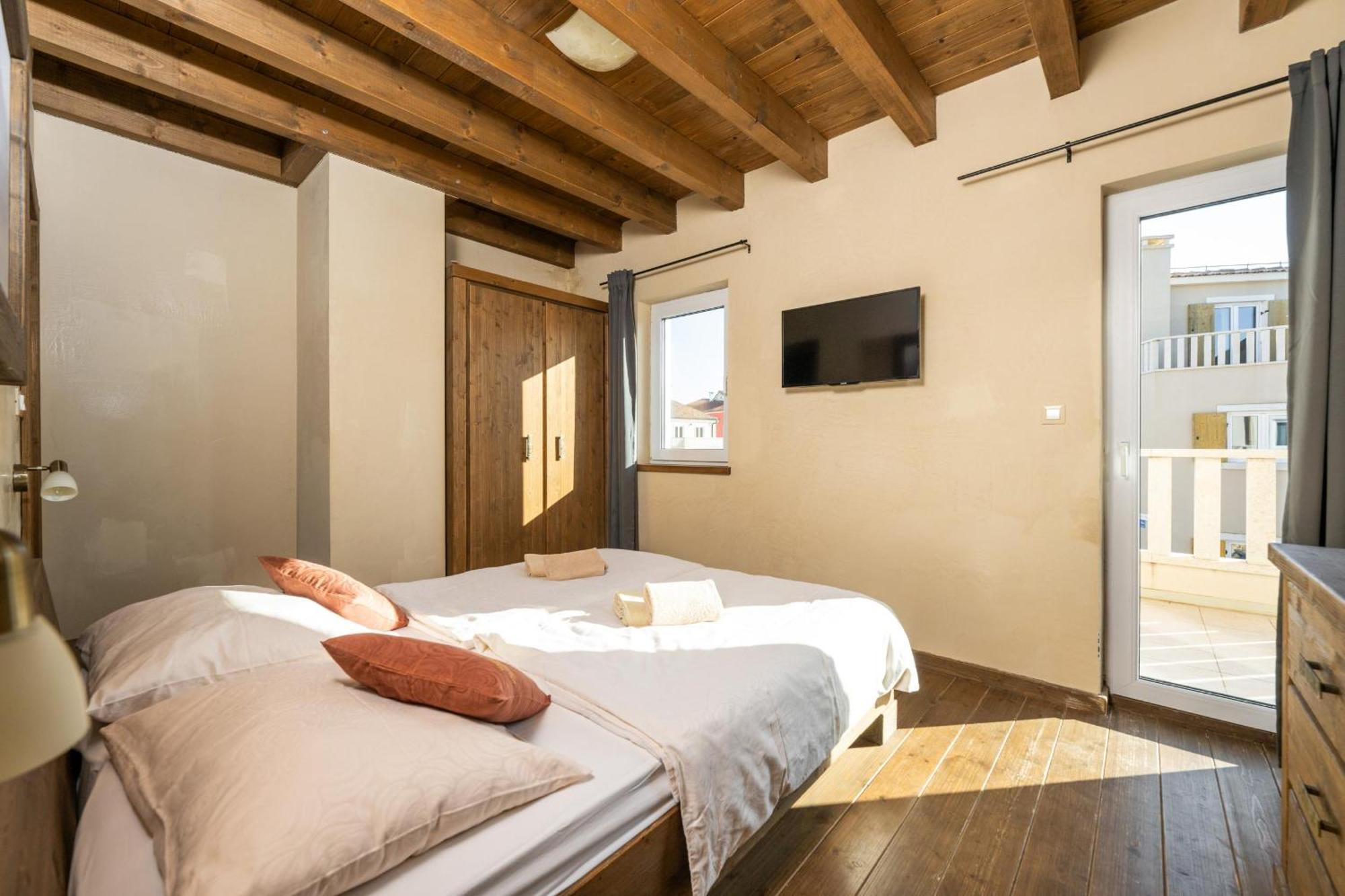 Villa Castagna Near The Sea With Private Pool And Sauna Premantura Extérieur photo