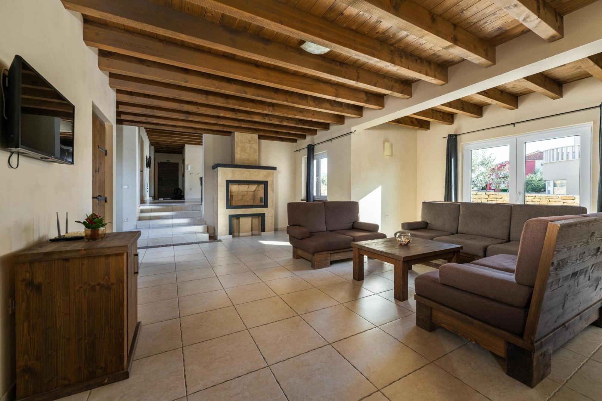 Villa Castagna Near The Sea With Private Pool And Sauna Premantura Extérieur photo